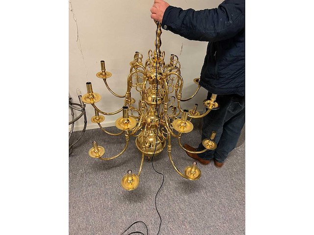 Exclusieve eichholtz original kroonluchter messing poliert, afm 130 x 110 totaal schadevrij - afbeelding 5 van  5