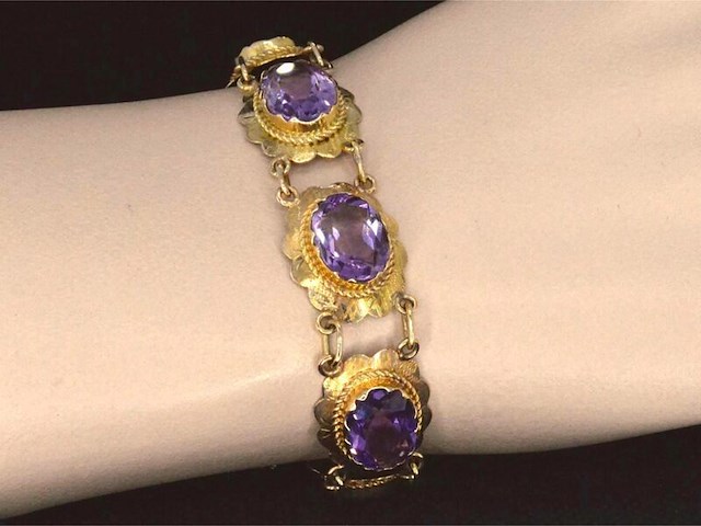 Exclusieve gouden armband met hoge kwaliteit natuurlijke amethisten - afbeelding 2 van  7