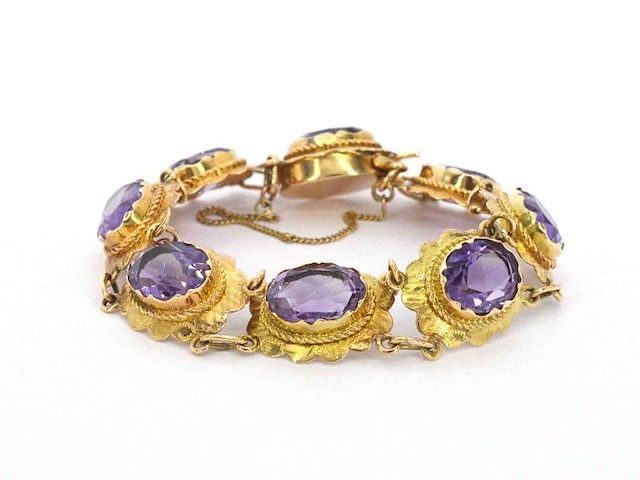 Exclusieve gouden armband met natuurlijke amethisten - afbeelding 1 van  4
