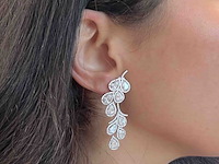 Exclusieve handgemaakte oorsieraden bezet met diamanten - afbeelding 2 van  8