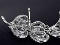 Exclusieve handgemaakte oorsieraden bezet met diamanten - afbeelding 8 van  8