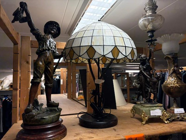 Exclusieve lampen & beelden - 4 delig ; partij - afbeelding 1 van  7