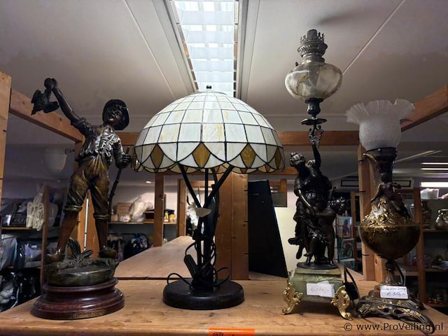 Exclusieve lampen & beelden - 4 delig ; partij - afbeelding 7 van  7