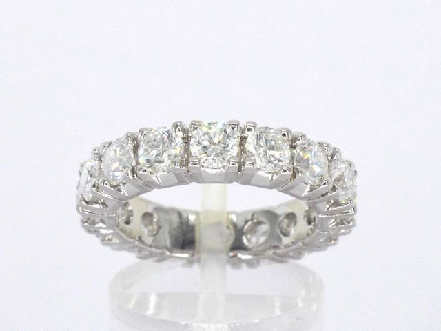 Exclusieve witgouden alliance ring met diamanten - afbeelding 1 van  10