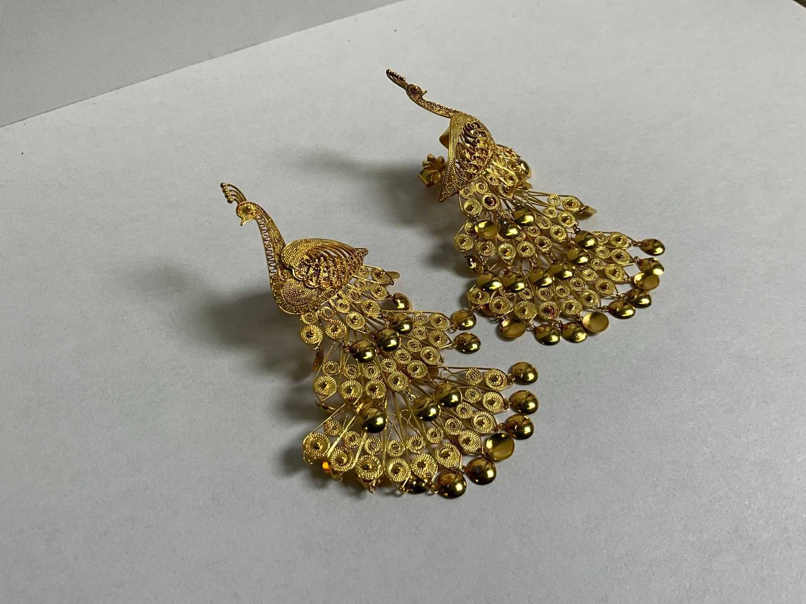 Executieveiling gouden sieraden, munten, colliers en horloges afkomstig uit safeloketten