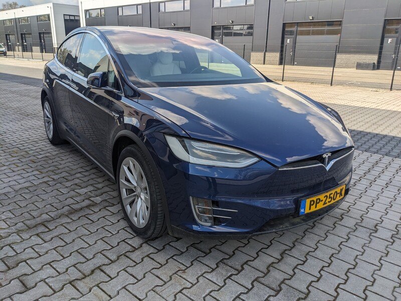 Executieveiling: tesla model x