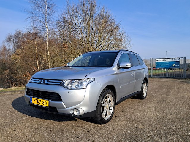 (executievoertuig) personenauto, mitsubishi, outlander, 2.0 intense+, 2014 - afbeelding 1 van  52