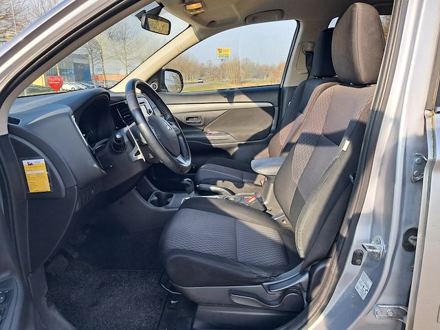 (executievoertuig) personenauto, mitsubishi, outlander, 2.0 intense+, 2014 - afbeelding 16 van  52