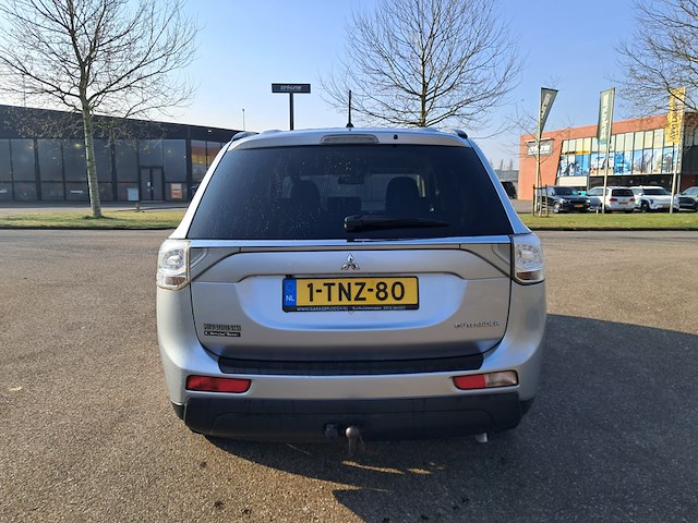 (executievoertuig) personenauto, mitsubishi, outlander, 2.0 intense+, 2014 - afbeelding 34 van  52