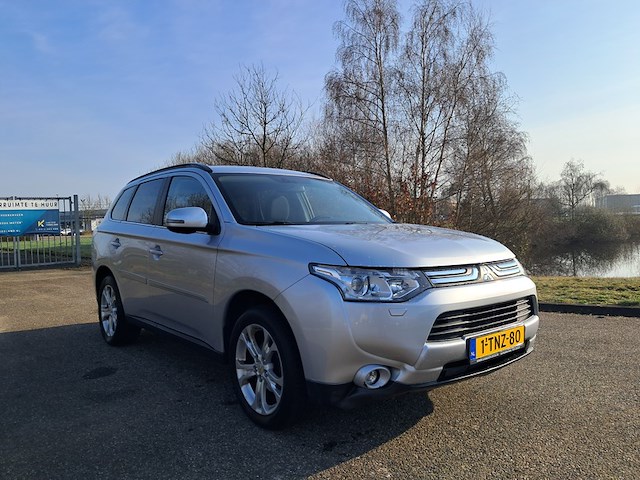 (executievoertuig) personenauto, mitsubishi, outlander, 2.0 intense+, 2014 - afbeelding 50 van  52