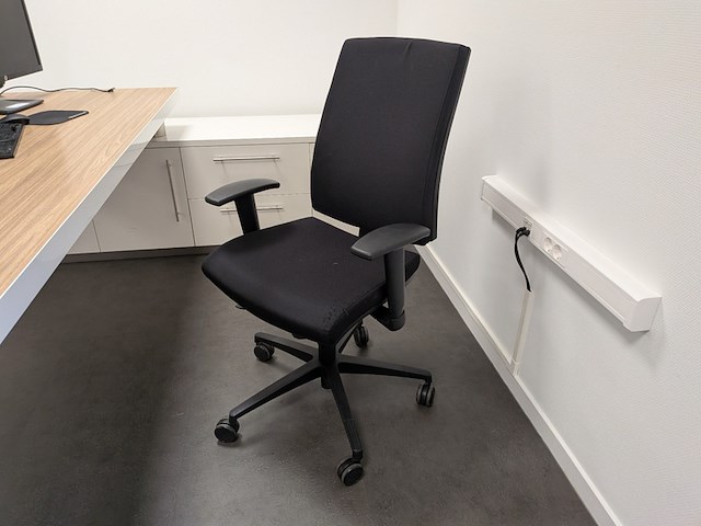 Executive bureau-opstelling - afbeelding 7 van  15