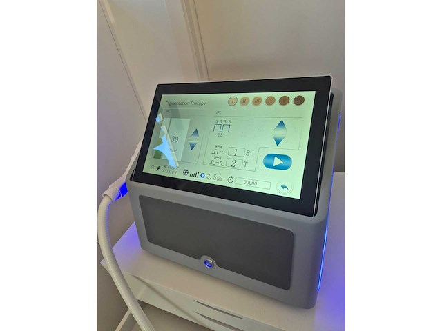Exfu - glacier - intense pulsed light - beauty salon - afbeelding 5 van  7