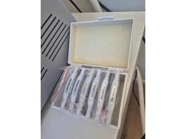 Exfu - glacier - intense pulsed light - beauty salon - afbeelding 7 van  7