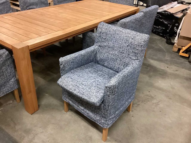 Exotan eetkamertafel met 8 stoelen - afbeelding 4 van  5