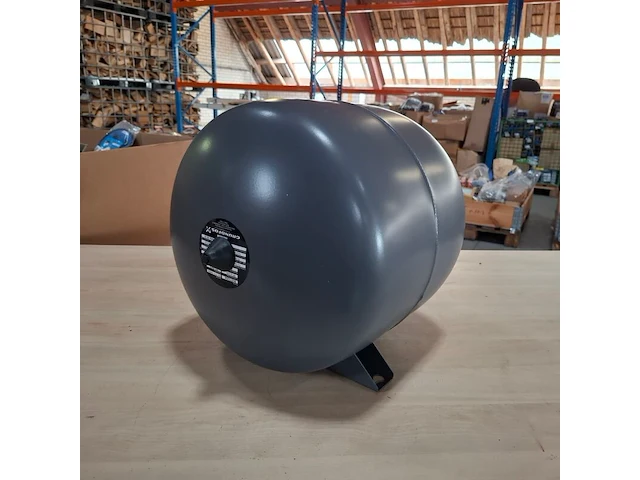 Expansievat grundfos, gt-u-33v - afbeelding 1 van  4