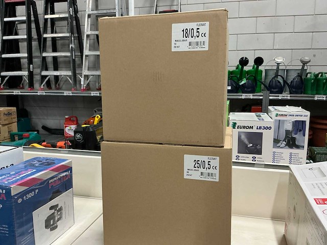 Expansievaten 18/0,5 & 25/0,5 (2x) - afbeelding 1 van  3