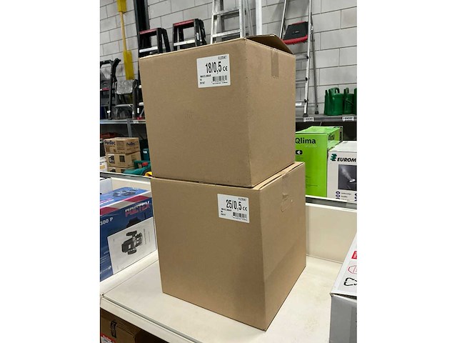 Expansievaten 18/0,5 & 25/0,5 (2x) - afbeelding 2 van  3