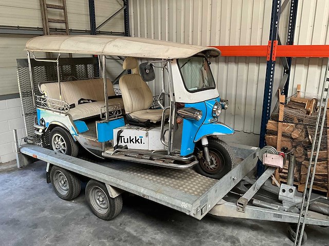 Expertise tuc tuc - tricycle - driewielig motorvoertuig - afbeelding 1 van  18