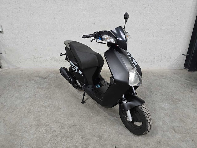 Explorer - snorscooter - kallio - 25km uitvoering d435rh - afbeelding 3 van  8