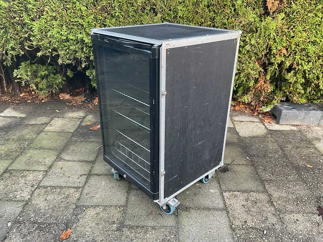 Exquisit glasdeurkoeling in flightcase - afbeelding 2 van  9