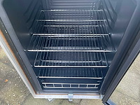 Exquisit glasdeurkoeling in flightcase - afbeelding 6 van  9