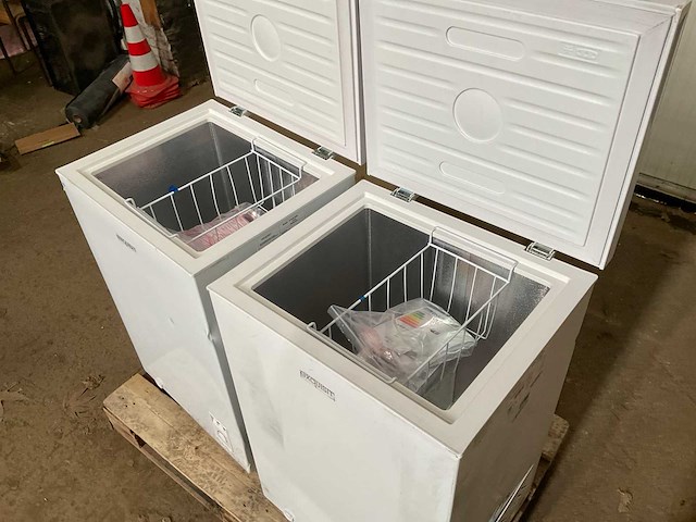 Exquisit gt100-050e vriezer (2x) - afbeelding 1 van  8