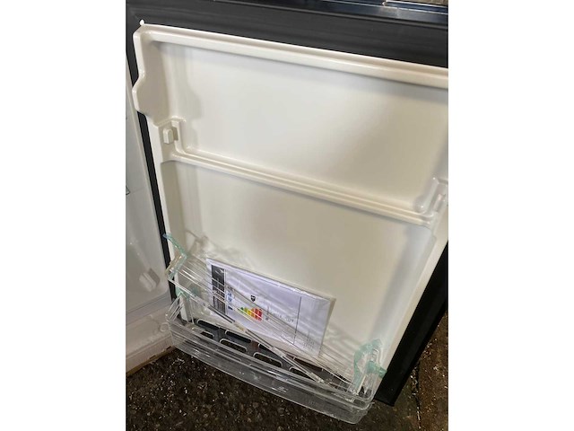 Exquisit mini koelkast kb560-v-091e zwart | netto inhoud: 50 l - afbeelding 2 van  2