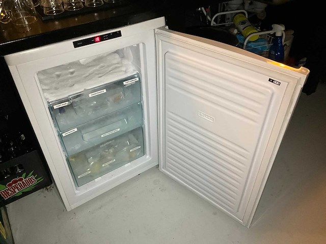 Exquisit vriezer en koelkast - afbeelding 2 van  6