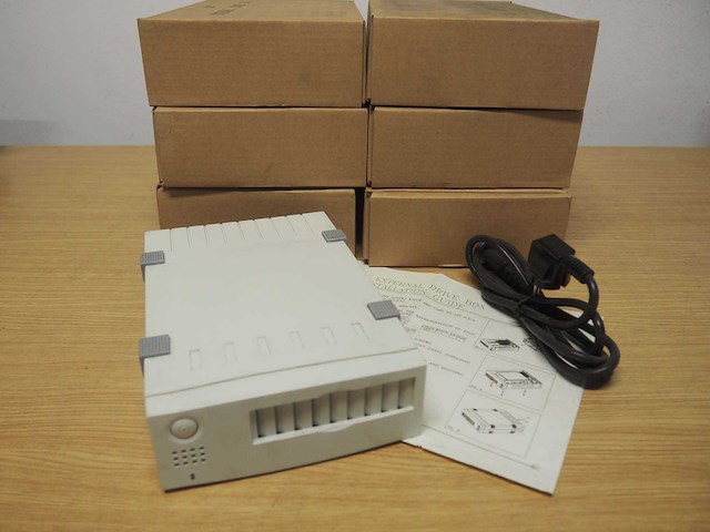 External 3.5 harddrive box (7x) - afbeelding 1 van  6