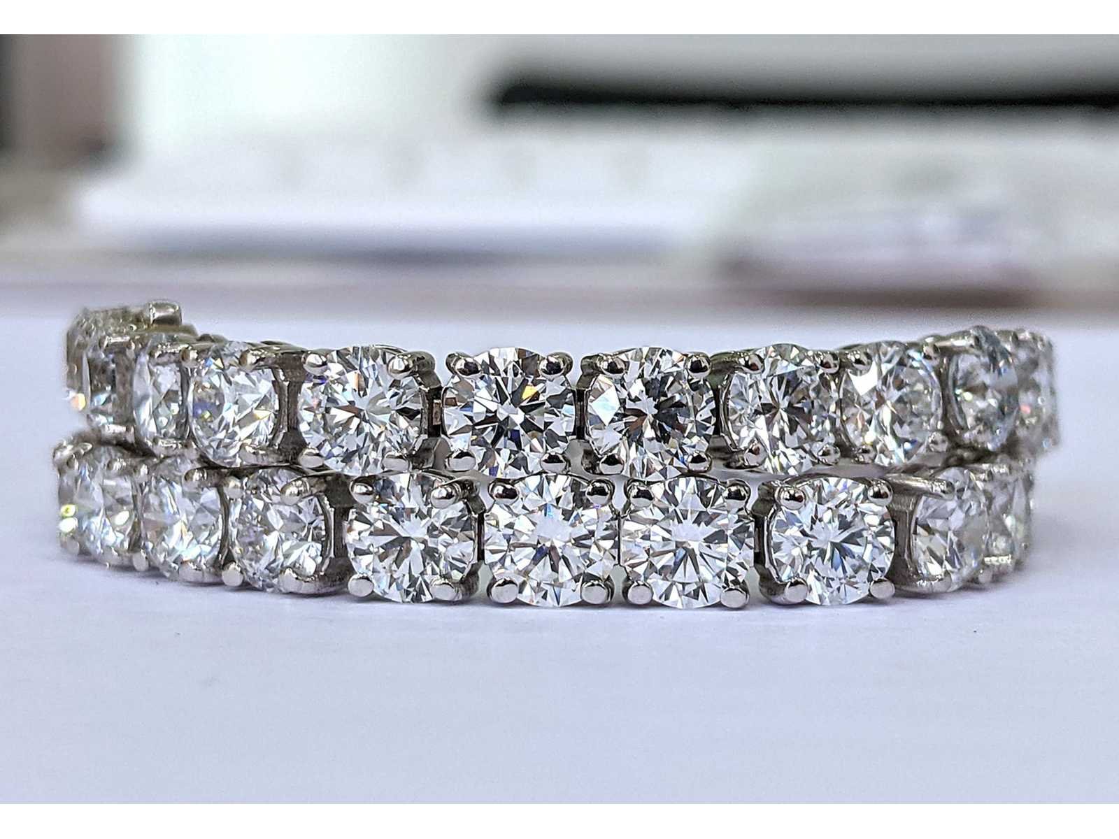 Extra oudejaarseditie exclusieve diamanten, juwelen en tassen