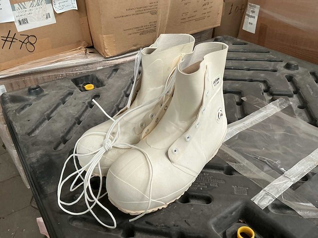 Extreme cold weather insulated boots (21x) - afbeelding 1 van  2