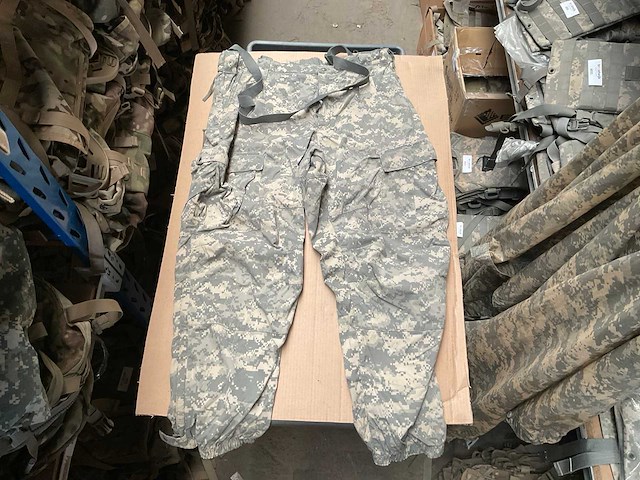 Extreme cold/wet weather trouser ucp (2x) - afbeelding 1 van  5