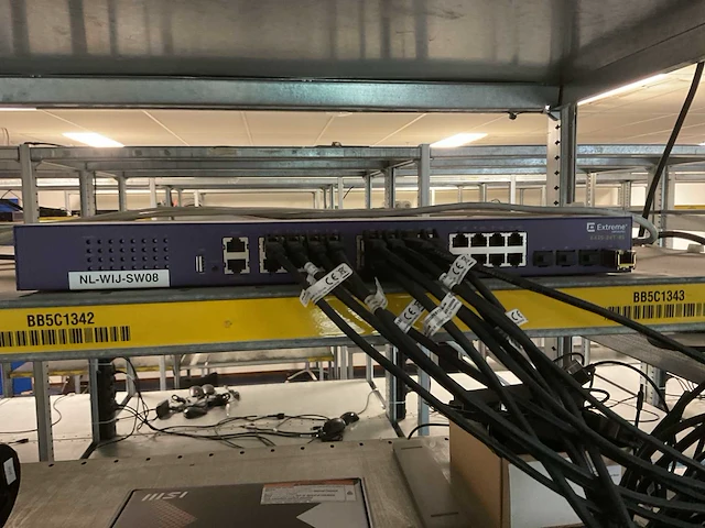 Extreme networks x435-24t-4s 19" switch - afbeelding 1 van  1