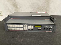 Extron iss 506 / da rgb/yuv switcher met versterker - afbeelding 1 van  6
