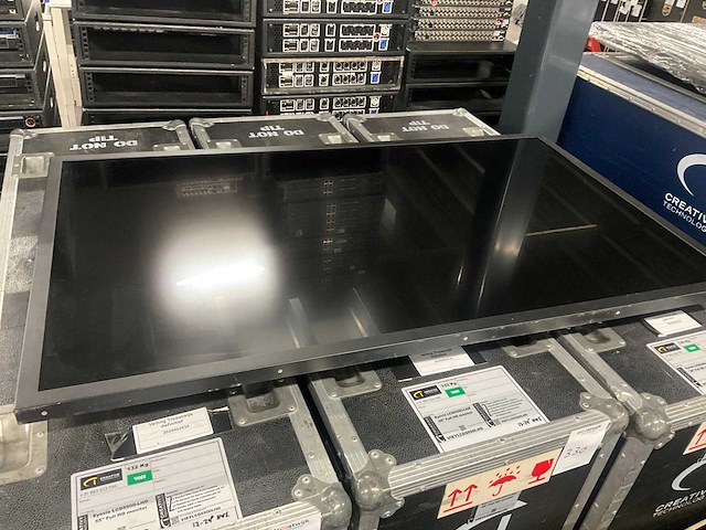 Eyevis lcd5500-lhd 55” full hd monitor (2x) - afbeelding 1 van  9