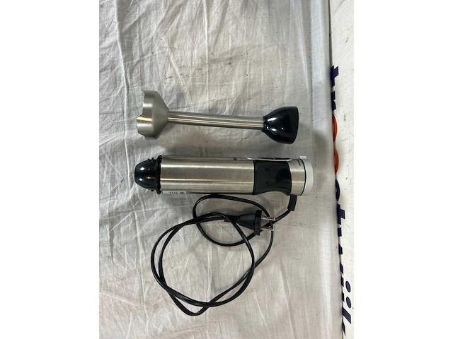 Ezviz robotstofzuiger | inventum melkopschuimer | tristar blender | fitbit charge 7 - afbeelding 1 van  4