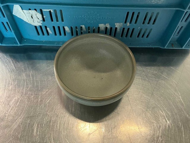 F-2-d - partij schaaltjes - afbeelding 2 van  3