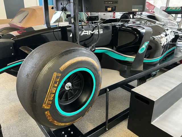 F1 race simulator - afbeelding 9 van  37