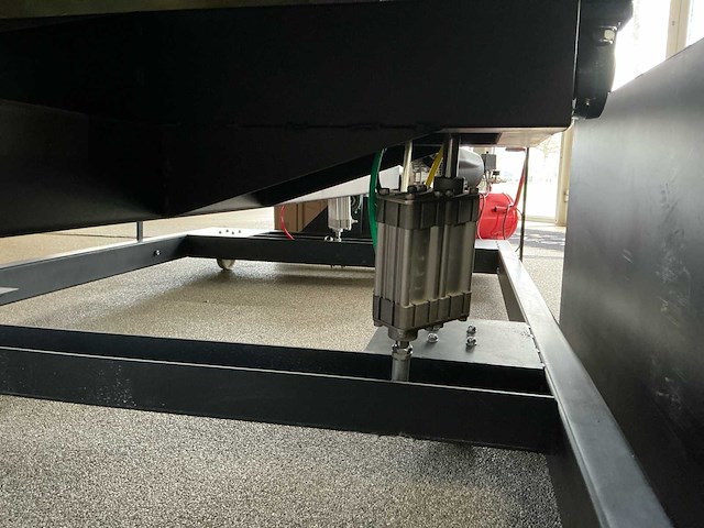 F1 race simulator - afbeelding 14 van  37