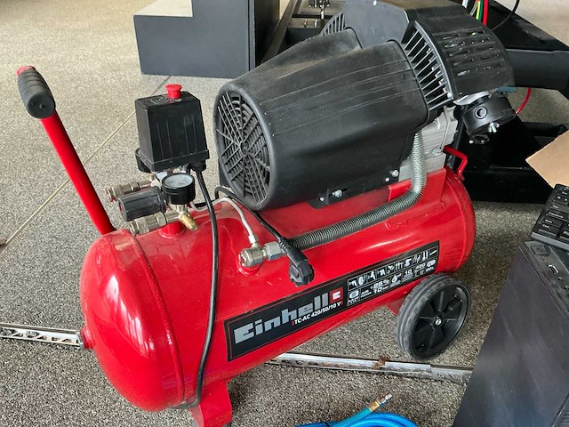 F1 race simulator - afbeelding 16 van  37