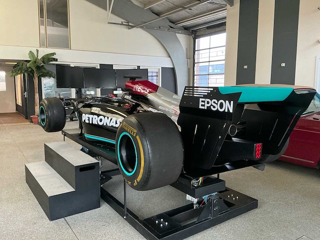 F1 race simulator - afbeelding 23 van  37
