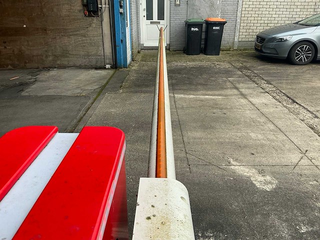 Faac - xguard - slagboom 647x40x110 cm - afbeelding 7 van  10