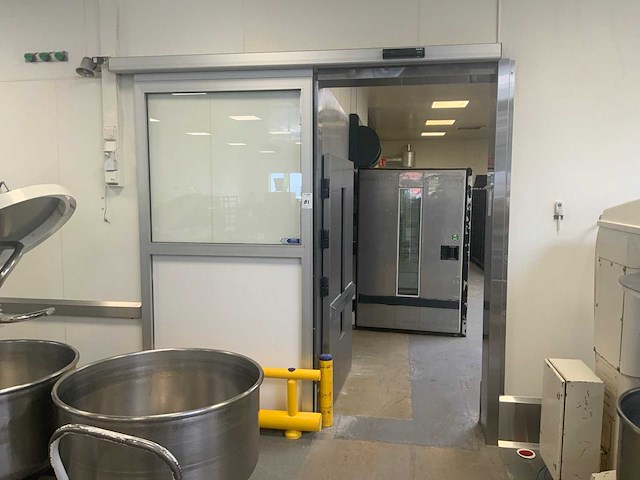 Faak elektrische schuifdeur - afbeelding 1 van  4