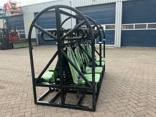 Fabbri fun fair ride seating 8 seats overige attractie - afbeelding 2 van  10