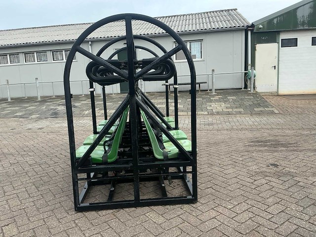 Fabbri fun fair ride seating 8 seats overige attractie - afbeelding 8 van  10