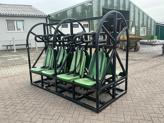 Fabbri fun fair ride seating 8 seats overige attractie - afbeelding 9 van  10