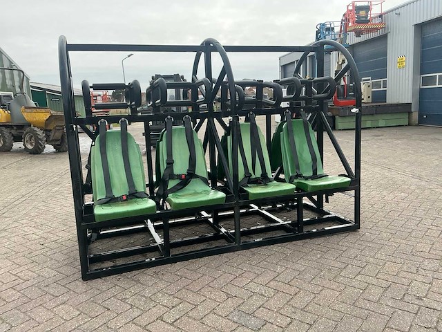Fabbri fun fair ride seating 8 seats overige attractie - afbeelding 10 van  10
