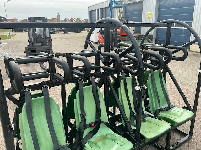 Fabbri fun fair ride seating 8 seats overige attractie - afbeelding 3 van  10
