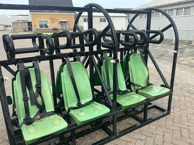 Fabbri fun fair ride seating 8 seats overige attractie - afbeelding 6 van  10