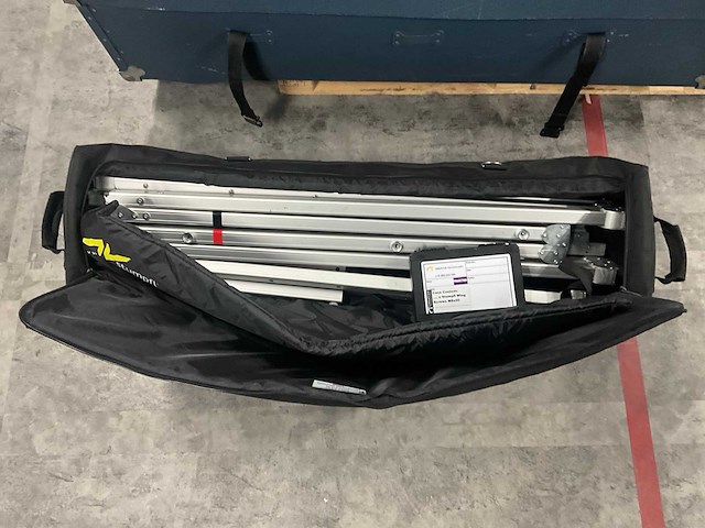 Faber projectiescherm - afbeelding 1 van  4